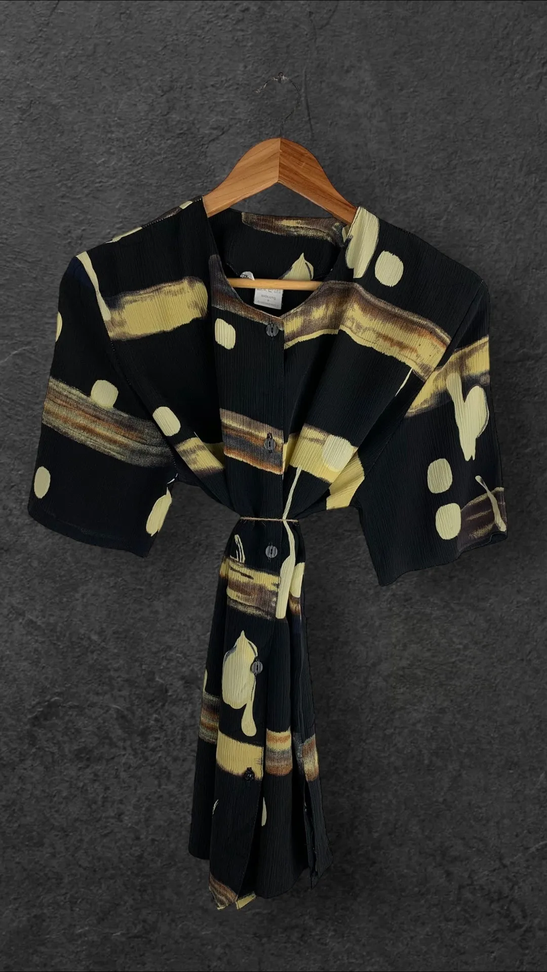 UNTAGGED BUTTON UP VINTAGE SHIRT UK 10-12